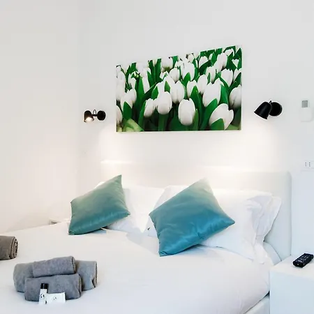 White Loft - The House Of Travelers *