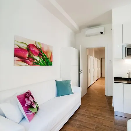 White Loft - The House Of Travelers Appartamento *