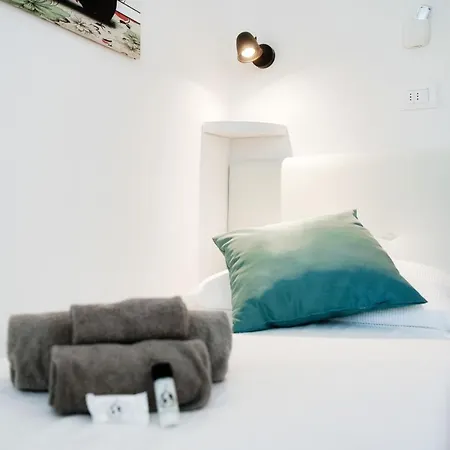 White Loft - The House Of Travelers Appartamento