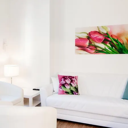 White Loft - The House Of Travelers Apartment Como